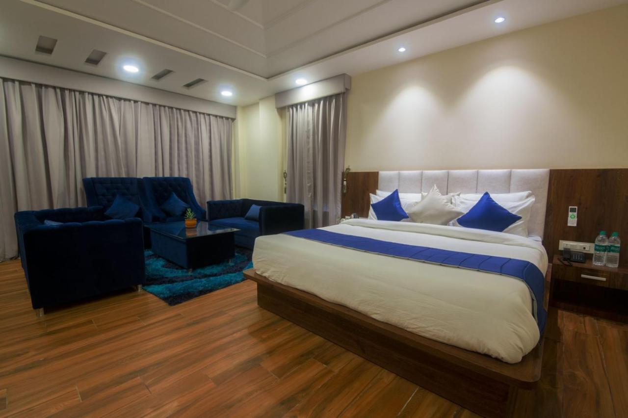 Shivaay Morex- A Vegetarian Hotel Dharamshala Ngoại thất bức ảnh