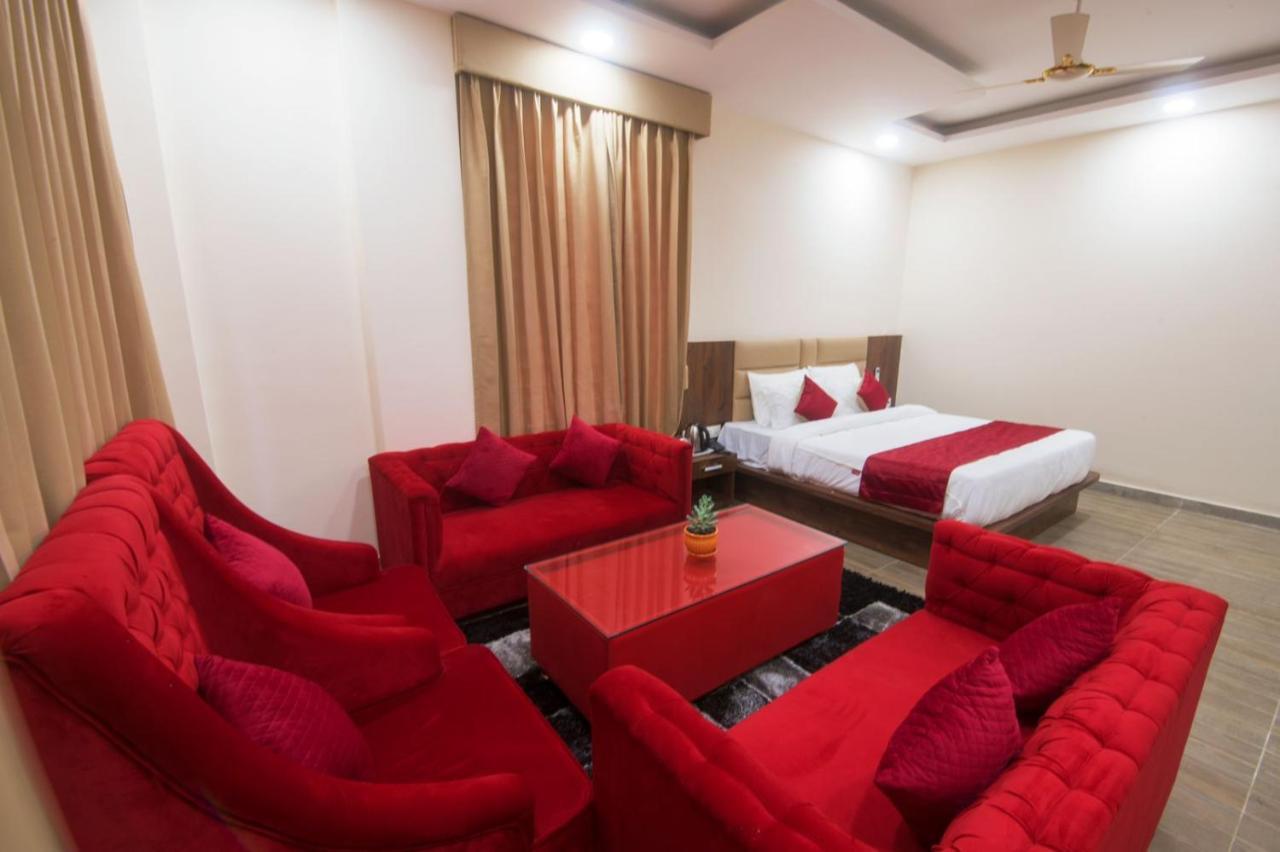 Shivaay Morex- A Vegetarian Hotel Dharamshala Ngoại thất bức ảnh