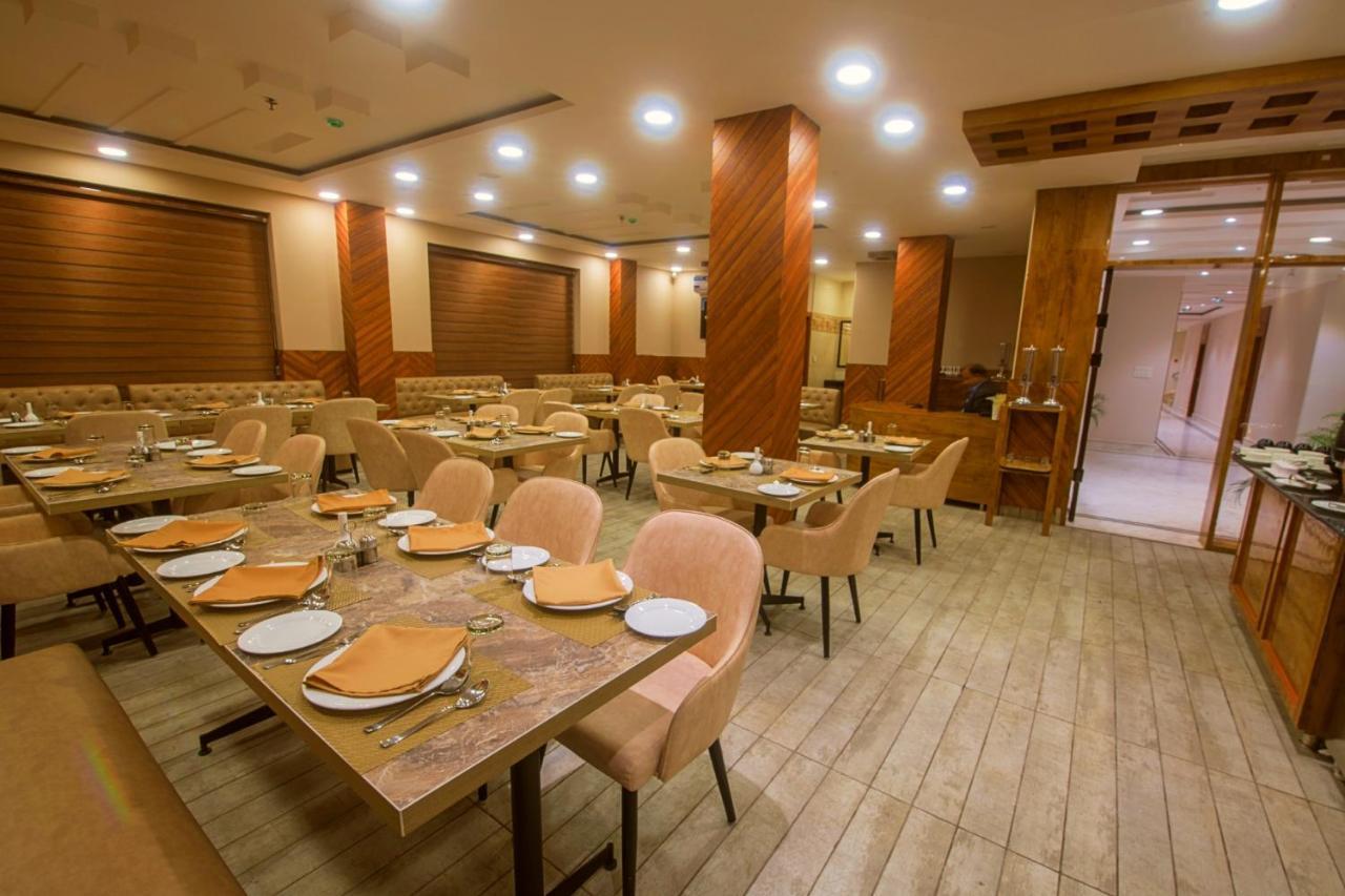 Shivaay Morex- A Vegetarian Hotel Dharamshala Ngoại thất bức ảnh